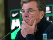 Hecking verärgert: „Scheiß Fragen“ zur Zukunft nach Remis