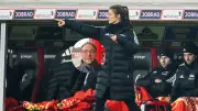 Horst Heldt offeriert Union-Trainerin Marie-Louise Eta zwei Job-Angebote für die Zukunft