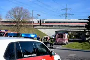 ICE mit Oberleitungsschaden erreicht Wittenberg nach stundenlanger Fahrtunterbrechung