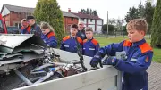 Jugendfeuerwehr Warin sammelt Schrott für Ausflüge und Geschenke