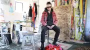 Künstlerin Uta Kilian Moes startet neues Projekt: Smalltalk auf Augenhöhe mit Frauen in Reicho