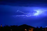 Kreis Schaumburg: Blitz-Hochburg in Niedersachsen mit niedriger Gesamtzahl 2025