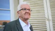 Kretschmanns Abschied: Sonne, Sinatra und emotionale Reden in Stuttgart