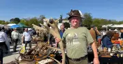 Kuriositäten und Klassiker: Ein Streifzug über den Riesenflohmarkt auf der Theresienwiese