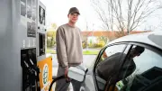 Leichte Entspannung an der Zapfsäule: Spritpreise nach 12 Uhr etwas günstiger