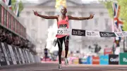 London-Marathon: Sabastian Sawe läuft Weltrekord und kassiert Millionen-Prämie