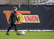 Marie-Louise Eta startet als erste Bundesliga-Cheftrainerin mit klaren Kommandos bei Union Berlin