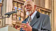 Markus Lüpertz wird 85: Ein Malerfürst und seine Kirchenfenster