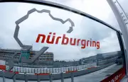 Massencrash mit sieben Autos bei Nürburgring-Qualifikation - Verstappen unverletzt