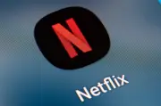 Netflix-Aktie stürzt ab: Enttäuschende Gewinnprognose nach gescheitertem Warner Brothers-Deal