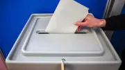 Neubrandenburg sucht 400 Wahlhelfer für Landtagswahl 2026