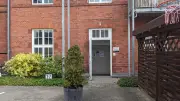 Neubrandenburgs Theaterkeller präsentiert Kabarett und Lesungen im Frühjahr