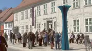 Neue Skulptur in Neubrandenburg: „Colonna_4000_16“ enthüllt