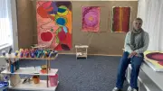 Neues Atelier in Oranienbaum: Melanie Mertens eröffnet 'Mal-Reich' für Ausdrucksmalen