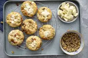 New York Style Cookies mit weißer Schokolade und Pistazien