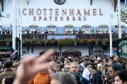 Oktoberfest-Wirt fordert EU-weite Ausschreibung für Wiesn-Zelte – Tradition in Gefahr?