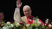 Papst Leo XIV. spricht erstmals Ostersegen auf Deutsch: Historischer Moment auf dem Petersplatz