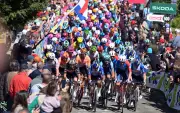 Paul Seixas triumphiert bei Flèche Wallonne: Jüngster Sieger stürmt Mur von Huy