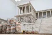 Pergamonaltar in Berlin: Wiedereröffnung 2027 mit späteren Schließungen