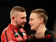 Pikachu stichelt vor Darts-Duell: 'Dann soll Aspinall nach Hause fahren!'