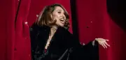 Popstar Raye sehnt sich nach Rucksack-Abenteuer statt Luxus-Retreat