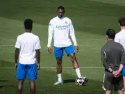 Real Madrids Trainer äußert sich zur ungewissen Zukunft von David Alaba