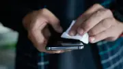 Reparatur statt Austausch: Chinesische Werkstätten restaurieren iPhones wie Autokarosserien