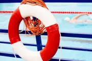 Rettungsschwimmer-Mangel in Sachsen-Anhalt: Freibäder kämpfen um Personal für die Saison