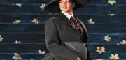 Rihannas Baby Rocki erobert erstes Magazin-Cover mit Haute Couture Windel