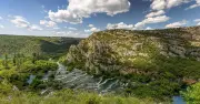 Roški Slap: Ein einzigartiges Naturphänomen im Herzen des Krka-Nationalparks