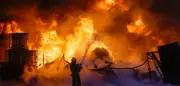Russland bombardiert Ukraine mit 361 Drohnen und 21 Raketen - Kind stirbt in Kyjiw