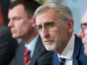 Sachsens Innenminister Schuster erhöht Druck auf DFB und DFL nach Dresden-Krawallen