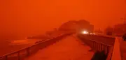 Saharastaub färbt Himmel über Kreta blutrot: Unwetter und Luftbelastung in Griechenland