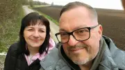 Schlaganfall in Zeitz: Wie ein junges Paar die Krise meisterte und zwei Mutmach-Bücher schrieb