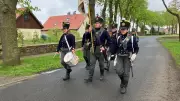 Schwarzpulverkanoniere lassen Napoleonzeit am Haff wieder aufleben