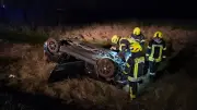 Schwerer Verkehrsunfall im Saalekreis: Auto überschlägt sich auf der L171 bei Hohenweiden