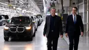 Söder besucht BMW-Werk in USA: 'Geht's BMW gut, geht's Bayern gut'