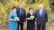 Seltenes Jubiläum: Zwillingspaare feiern Goldhochzeit im Doppelpack