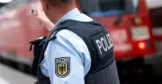Sexueller Übergriff im Regionalzug: Umstehende feuern Täter an