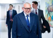 Signa-Prozess: Ex-Kanzler Gusenbauer muss sich für 4,9 Millionen Euro Honorar rechtfertigen