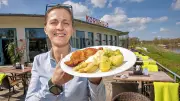 Spargelsaison in Dessau: Erste Restaurants servieren das Edelgemüse mit Schnitzel