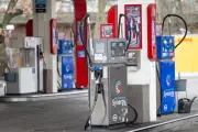 Spritpreise im Sinkflug: Diesel verbilligt sich stärker als Super E10