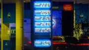 Studie: 12-Uhr-Regel beim Tanken bringt Ölkonzernen Extra-Gewinne