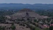 Tödlicher Angriff auf Mondpyramide: Bewaffneter tötet Touristin in Teotihuacán