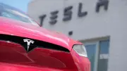 Tesla-Fahrer erhält Knöllchen trotz Elektroauto: Fehlendes E-Kennzeichen kostet 20 Euro