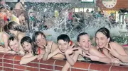 Therme führt kinderfreien Samstag ein – heftige Diskussionen