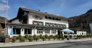 Traditioneller Gasthof Batznhäusl in Kreuth nach Pächterwechsel wiedereröffnet
