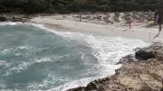 Tragödie am Strand: Deutscher Urlauber ertrinkt bei Rettungsversuch