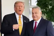 Trump mischt sich in ungarischen Wahlkampf ein: „Wählt Orban“