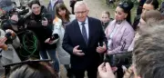 Umweltminister Backhaus: Buckelwal-Rettung in den Händen fragwürdiger Internet-Aktivisten